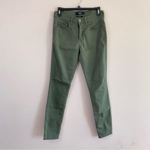 Aeropostale High Rise Skinny Jegging size 4 Regular